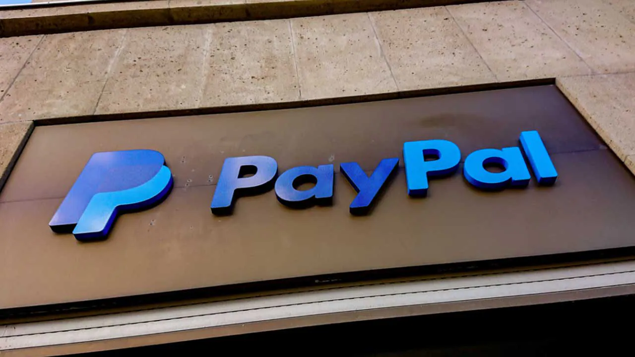 Ledger tích hợp PayPal trên ứng dụng Ledger Live
